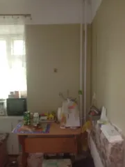 1/3 доли в праве на жилое помещение, кадастровый номер 18:28:000047:3174, по адресу: 427628, Россия, Удмуртская Республика, город Глазов, улица Сибирская, дом 15, квартира 9, комната 2. Площадь: 26.4 кв. м, дата государственной регистрации: 02.09.2003 г.