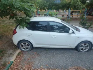 Легковой автомобиль: Kia ED (CEE'D), идентификационный номер XWEFF242290005028, год выпуска 2008, государственный номер К237ХН123, в залоге