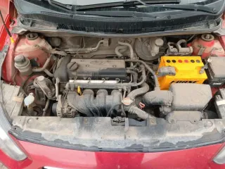 Hyundai Solaris, 2011 года выпуска, VIN: Z94CT41DBBR021711; белый (залог ПАО «Авто Финанс Банк»).