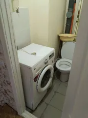 Доля квартиры 50,5 м² в Саратове. 1/4 доля в жилом помещении по адресу: Российская Федерация, Саратовская область, г. Саратов, ул. Заречная, д. 25, кв. 67. Кадастровый номер: 64:48:020421:685. Однокомнатная квартира, расположенная на восьмом этаже восьмиэтажного дома. Жилое помещение находится в…