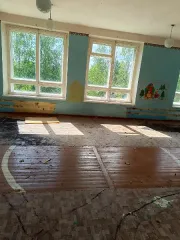 Здание 570,2 кв.м, земельный участок 4290 кв.м, Вологодская область, Сокольский муниципальный округ, здание с кадастровым номером 35:26:0404002:481 вместе с земельным участком с кадастровым номером 35:26:0404002:109. Здание, назначение: нежилое, кадастровый номер 35:26:0404002:481, площадью 570,2…