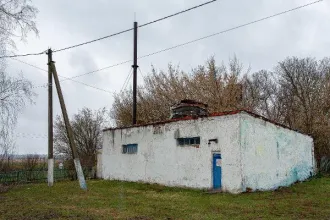 Имущественный комплекс 1540.4 кв.м Липецкая область Имущественный комплекс в составе которого 6 объектов недвижимости и земельный участок 11 987 кв.м., расположенный по адресу:Российская Федерация, Липецкая область, Усманский муниципальный округ, село Куриловка, улица Б.Котова, дом 21. Объект 1…