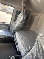 Dongfeng KX 4x2 2023 седельный тягач Dongfeng KX 4x2, 2023 года, LGAG3DV24P8839536