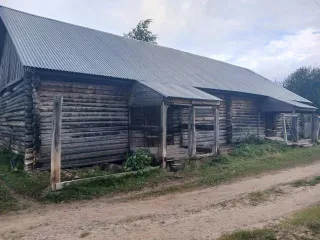 Земельный участок, кадастровый номер: 86:06:0020502:310, местоположение установлено относительно ориентира, расположенного в границах участка. Почтовый адрес ориентира: Ханты-Мансийский автономный округ - Югра, р-н. Белоярский, с. Казым, ул. Каксина, площадь: 294 +/- 13 с расположенным на нем…