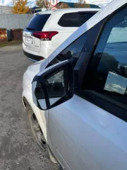 Opel Zafira, 2012, универсал, госномер К351ХМ86, белый, VIN: XWF0AHM75C0005689, ПТС 39 НН 623154, СТС 86 57 №703196. Не работает кондиционер, скол на заднем бампере и багажнике, сломан крепеж на правой передней фаре, требуется замена зеркала.