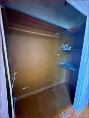 Квартира 41,5 кв.м, Краснодарский край, г. Темрюк, ул. Октябрьская, д. 179, кв. 24. Кадастровый номер 23:30:1106056:276. Жилое помещение обременено залогом ПАО «Совкомбанк».