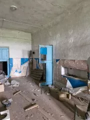 Нежилое здание с кадастровым номером 61:06:0060309:91 площадью 145,6 кв. м., расположенное по адресу: Ростовская область, Веселовский р-н, х. Красный Кут, ул. Школьная, 1 иземельный участок с кадастровым номером 61:06:0060308:1 площадью 608 кв. м., расположенный по адресу: Ростовская область…