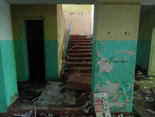 Нежилое здание (школа) площадью 1057,2 кв.м, кадастровый номер 46:08:210301:408; нежилое здание (котельная) площадью 121,6 кв.м, кадастровый номер 46:08:210301:407; земельный участок площадью 7880+/-62 кв.м, кадастровый номер 46:08:210301:238. Адрес: Курская область, Касторенский район…