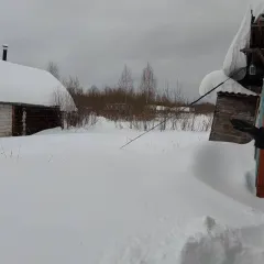 1/3 доли земельного участка и дома в Кировской области, площадь 830 кв.м, назначение: земли населенных пунктов, виды разрешенного использования: для ведения личного подсобного хозяйства, адрес: 612410, Кировская обл, Зуевский р-н, г Зуевка, ул К.Цеткин, д 28, кадастровый номер: 43:09:310111:356 и…