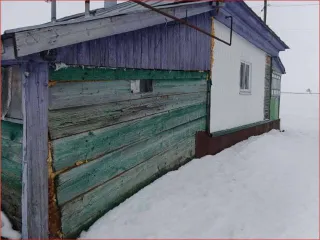 Жилой дом 65,2 кв.м и земельный участок 3780 кв.м в Саратовской области. Кадастровый номер дома: 64:30:150101:424. Кадастровый номер участка: 64:30:150101:60. Категория земель: земли населенных пунктов. Вид разрешенного использования: для ведения личного подсобного хозяйства.