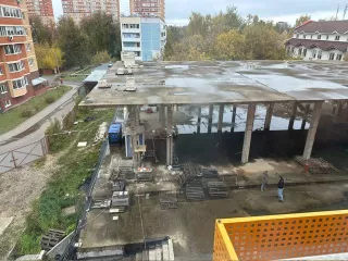 Объект незавершенного строительства (торгово-гостиничный комплекс), назначение: нежилое, площадь застройки 1302,7 кв. м., степень готовности 80%, кадастровый номер 77:17:0130304:1118, адрес: Российская Федерация, город Москва, вн. тер. Г. поселение Воскресенское, поселок Воскресенское, сооружение…