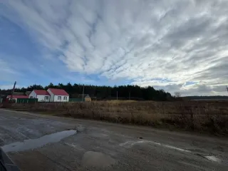 Земельный участок, площадь 1800 кв.м., кадастровый номер 58:17:0290406:39, адрес: Пензенская область, Малосердобинский район, село Ключи, ул. Лесная, дом 2. Ознакомление по адресу из состава лота, предварительно согласовав дату и время по телефону 8-937-446-43-44 или направив запрос на адрес…