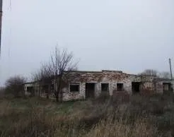 Имущество 1731,1 кв.м в составе: здание кадастровый номер 26:06:0000000:12333 площадью 294,7 кв.м в СК, с. Тищенское, Промзона; здание кадастровый номер 26:06:000000:7782 площадью 677,1 кв.м в СК, с. Тищенское, Промзона; здание кадастровый номер 26:06:060405:88 площадью 362,2 кв.м в СК, с…