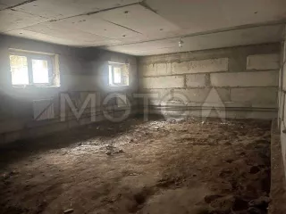 Нежилое помещение 3402 П (S59,68 кв.м.) 52, кв.м., расположенное в цокольном этаже дома № 6 по ул. Тенистая, кадастровый номер 55:20:220101:6838. Номер государственной регистрации права собственности 55-55-24/097/2014-757/1 от 12.01.2015. Регистрационная запись ограничения в виде ипотеки…