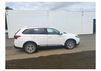 Mitsubishi Outlander 2017 автомобиль марки Mitsubishi модель Outlander 2017 г.в. VIN-номер Z8TXTGF2WHM021898 С имуществом можно ознакомиться в рабочие дни по согласованию с организатором торгов, почтовый адрес: 450075, Республика Башкортостан, г. Уфа, а/я 12. Контактный телефон: +79696162264…