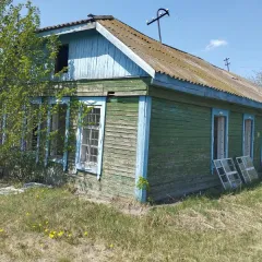 Здание конторы ЖКХ с земельным участком. Назначение нежилое, 1-этажное, общей площадью 77,90 кв.м., введено в эксплуатацию в 1960 году, инвентарный номер 111960, литера А, расположено по адресу: Омская область, Омский район, с. Петровка, ул. Центральная, № 24 Г. Требуется капитальный ремонт. Здание…