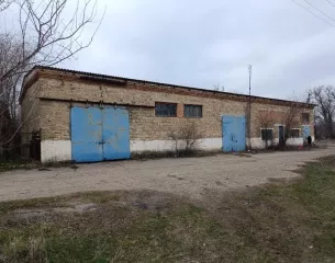 Здание кад № 26:09:020821:94, пл. 83.70 кв. м. и земельный участок кад № 26:09:020108:6, пл. 30044.00 кв. м. по адресу СК, р-н Туркменский, с. Камбулат, ул. Комарова, дом 18.