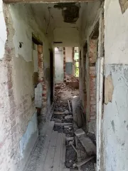 Здание детского сада площадью 175,6 кв. м, назначение: нежилое, кадастровый номер 23:06:0904014:85 и земельный участок площадью 4632 кв. м, кадастровый номер 23:06:0904014:94, категория земель: земли населенных пунктов, вид разрешенного использования: для обслуживания и функционирования здания…