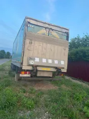 Volvo FL6, VIN YV2E4C4AXXB234357, шасси №D5B208010, кузов №YV2E4C4AXXB234357, цвет белый, 1999 г.в.