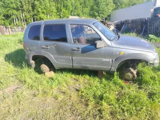 Chevrolet Niva, 2009 легковой автомобиль марки CHEVROLET, модели Niva, год выпуска 2009 г. С имуществом можно ознакомиться предварительно, согласовав по телефону 89033000183 / электронной почте arbitr281@gmail.com, имущество находится 665710, Иркутская область, г Братск, ул Советская.