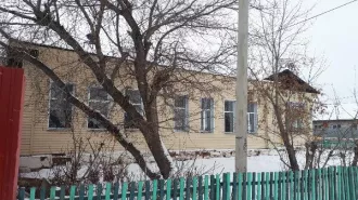 Здание, назначение: нежилое, площадь 255,8 кв.м., кадастровый номер 45:08:040226:80, в комплексе с земельным участком, площадь 1180 кв.м., кадастровый номер 45:08:040226:28 - Нежилое здание, кадастровый номер 45:08:040226:80, общей площадью – 255,8 кв.м., 1929 года постройки, количество этажей –…