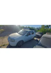 Renault Logan 2010, VIN X7LLSRB2HAH269643.