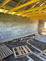 Земельный участок 850 м² и объект незавершенного строительства по адресу: Оренбургская область, Соль-Илецкий район, г Соль-Илецк, ул Цветочная, 86 с кадастровым номером 56:47:0101001:1251. Объект незавершенного строительства проектируемое назначение: жилое, площадью застройки 98,5 м², степенью…