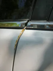 Mazda CX-7 2011 года, 238 л.с., 110000 км, АКПП. Автомобиль Mazda CX-7 2011 года выпуска, госномер А131СТ90, VIN JMZER893800248419. Цвет белый, тип кузова универсал, тип двигателя бензин, мощность 238 л.с., коробка передач АКПП. Техническое состояние условно-пригодное, требует ремонта, на ходу.