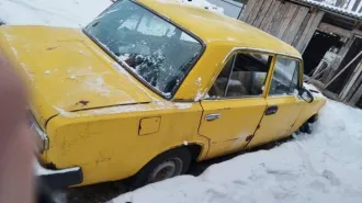 VAZ 2101, 1979 года, 64 лс, 75346 км, Легковой седан марки ВАЗ 2101, 1979 года выпуска, грз: Х112ВУ03, идентификационный номер VIN отсутствует, кузов № 3003696, цвет желтый, мощность двигателя кВт/л.с.: 64/97, разрешенная макс.масса, кг: 1355, масса без нагрузки, кг: 955. Автомобиль без двигателя.