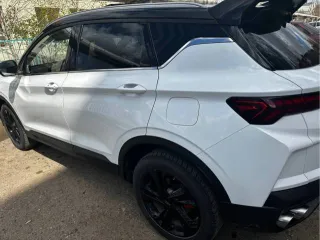 Geely Binyue 2023 года, 174 лс, 47898 км, АКПП. Легковой автомобиль Geely Binyue, 2023 года выпуска, с VIN номером LB37622ZXPX633049. Объект может быть приобретен с использованием заемных средств ПАО Сбербанк.