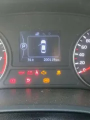 Kia Optima 2017 года, 149.5 л.с., пробег 200119 км. Автомобиль легковой, марка и модель: Kia JF (Optima), VIN: XWEGT411BJ0001919, государственный регистрационный номер: С404ОВ716, год изготовления: 2017. Транспортное средство имеет повреждения.