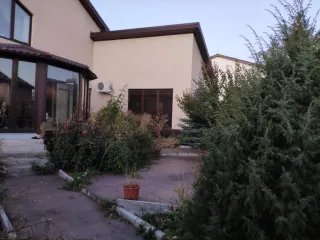 Здание (кадастровый номер: 74:33:0207003:752, назначение объекта недвижимости: жилое, местоположение: Челябинская область, г. Магнитогорск, ул. Юбилейная, д. 167, площадь: 365,9 кв.м.), земельный участок (кадастровый номер: 74:33:0207003:493, виды разрешенного использования объекта недвижимости…