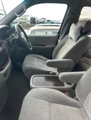 Легковой автомобиль TOYOTA Hiace Regius, 1999г.в., г/н М760НУ124, VIN отсутствует, номер кузова RCH470019169, номер двигателя 2190664, цвет белый/серый. Начальная цена продажи 925 000 руб. Задаток 138800 руб. Легковой автомобиль TOYOTA Hiace Regius, 1999г.в., г/н М760НУ124, VIN отсутствует, номер…