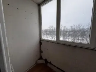 Жилое помещение 42,3 кв. м, Московская обл., г. Чехов, ул. Земская, д. 2, кв. 194, общей площадью 42,3 кв. м (этаж № 5), кадастровый номер: 50:31:0020501:2272. Вид жилого помещения: жилое. Общая площадь: 42.3.