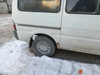 Mazda Bongo, 2001 года, 76 л.с., 350 000 км, полный привод; Mazda Bongo Friedee, 2001 г.в., идентификационный № отсутствует, № кузова SK22M-200704, модель, № двигателя R2 833978, мощность двигателя 76 л.с., объем двигателя 2184 куб.см, тип дизель, гос.рег.знак Р 449 УВ 38, ПТС 25 ТС 038266