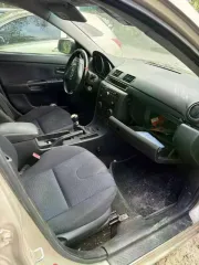 Mazda 3 2005 года, 105 лс, 268168 км. Легковой автомобиль, марка: МАЗДА, модель: 3, год изготовления: 2005, VIN: JMZBK12Z261326680, г/н: Н427СХ21. Транспортное средство не на ходу. Двигатель присутствует, аккумулятор отсутствует. Все риски, связанные с не ознакомлением с имуществом и отсутствием…