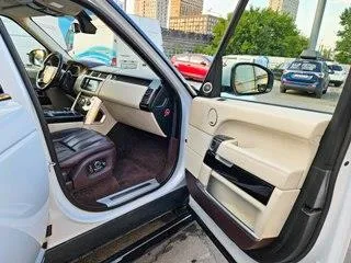 Land Rover Range Rover 2016 года выпуска, идентификационный номер (VIN): SALGA2EF9GA273536. Ознакомление с порядком, сроками и условиями продажи осуществляется в рабочие дни с 09:00 до 18:00 по e-mail: lapinavalentine@gmail.com.