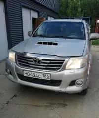 TOYOTA HILUX, VIN AHTFR29G107038276, 2013 года выпуска, гос. номер М 048 АС 186, цвет: серебристый. Имущество находится в залоге у АО КБ Приобье.