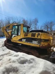 Экскаватор гусеничный Caterpillar 320CL, дв.№ 7JK85417, зав.№CAT0320CLGLA01908, 2005 г.в., гос.рег.знак СР 7522 63. Местонахождение: Самара, п. Козелки автобаза №2.