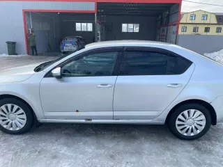 Skoda Octavia 2014 года, серебристый цвет. VIN: XW8AB4NE7EH024433.
