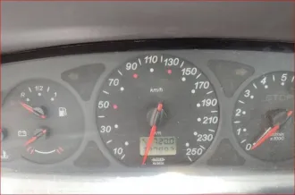 Citroen C5 2004 года, 136 л.с., 237883 км. Автомобиль легковой, марка: CITROEN, модель: С5, VIN: VF7DCRFNB76511006, гос. рег. номер: C629ХC174, год изготовления: 2004.