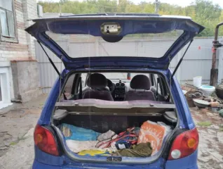Легковой автомобиль Daewoo Matiz 2004 года выпуска, синий цвет. VIN: XWB4A11BD4A022822, ПТС: 39 РН 096784, госномер: Х904РУ64. Двигатель бензиновый F8CV, номер: 191696КА1, мощность 51 л.с. (37 кВт), объем 796 куб.см. Коробка передач механическая, передний привод. Не на ходу, требуется ремонт…