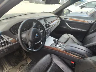 BMW X5 2008, vin-номер WBAFF41040L125495. Ознакомится с имуществом и документами к нему потенциальные покупатели могут, обратившись в рабочие дни к организатору торгов по тел. +7-909-340-28-60, e-mail: ural-zpp@yandex.ru.