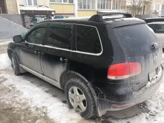 Автомобиль марки Volkswagen модель Touareg 2005 г.в. VIN-номер WVGZG77L35D073516, является предметом залога по кредитному обязательству.