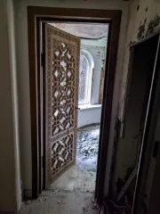 Жилые дома 171,3 и 12,9 кв. м, дом со служебными строениями 876,9 кв. м, участок 3000 кв. м, Московская область. Жилые дома (2 шт., 1-этажные) - 171,3 кв. м, 12,9 кв. м, адрес: Московская обл., р-н Раменский, д. Поповка (Сафоновский с/о), д. 15, жилой дом со служебными строениями и сооружениями -…
