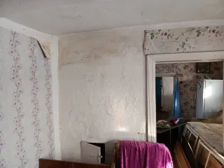 Дом 25,2 кв.м. и земельный участок 900 кв.м. в Воронежской обл. Земельный участок Кадастровый номер: 36:01:0090015:11, площадь: 900, Местоположение: Воронежская обл, р-н Аннинский, с Бродовое, ул. Подлесная,12 Здание адрес: Воронежская область, р-н Аннинский, с. Бродовое, ул Подлесная, д 12…