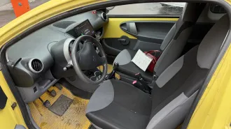 Автомобиль легковой марка: PEUGEOT, модель: 107, год выпуска: 2008 г., идентификационный номер  VIN : VF3PMCFAC88235859 Фотографии приобщены к настоящему сообщению. Пробег имеется на фотографиях. Для ознакомления просим уважаемых покупателей обратиться по электронной почте: kzn@auhalfin.ru, в…