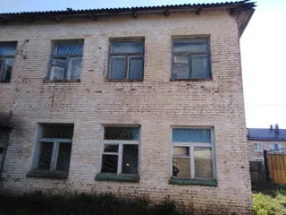 Земельный участок площадью 1258 кв. м, кадастровый номер 12:11:0840105:54, с расположенными на нем объектами недвижимого имущества, местоположение установлено относительно ориентира, расположенного в границах участка. Почтовый адрес ориентира: Республика Марий Эл, р-н. Мари-Турекский, пгт…