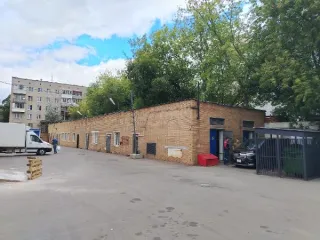 Нежилое помещение 54,7 кв.м, бытовые услуги, Москва нежилое помещение по адресу: г. Москва, ул. 2-я Бухвостова, д. 5, стр. 2, площадью 54,7 кв. м. (Этаж № 1), кадастровый номер: 77:03:0003025:9292 Назначение нежилого помещения: Бытовые услуги Общая площадь: 54.7 Кадастровый номер: 77:03:0003025:9292
