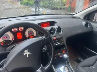 Пежо 308 2011 года, VIN Z8T4C5FS9BM017695.